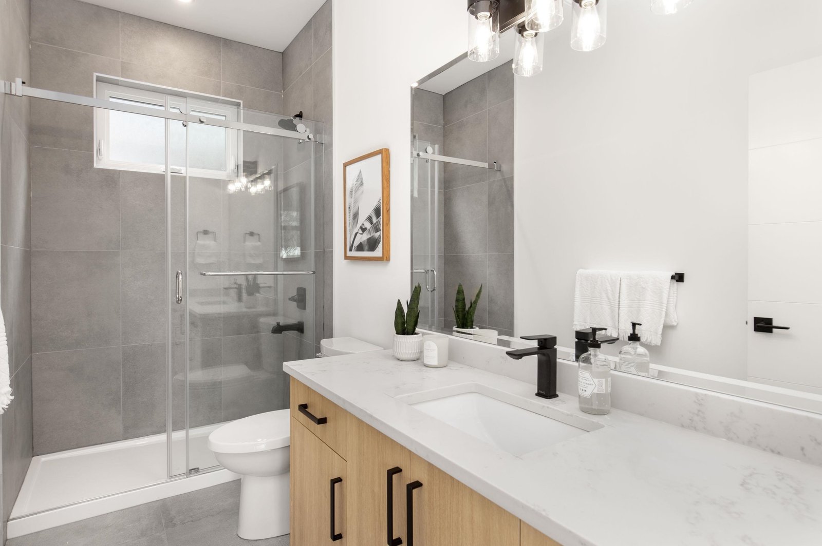 The Alderton - Photo 2